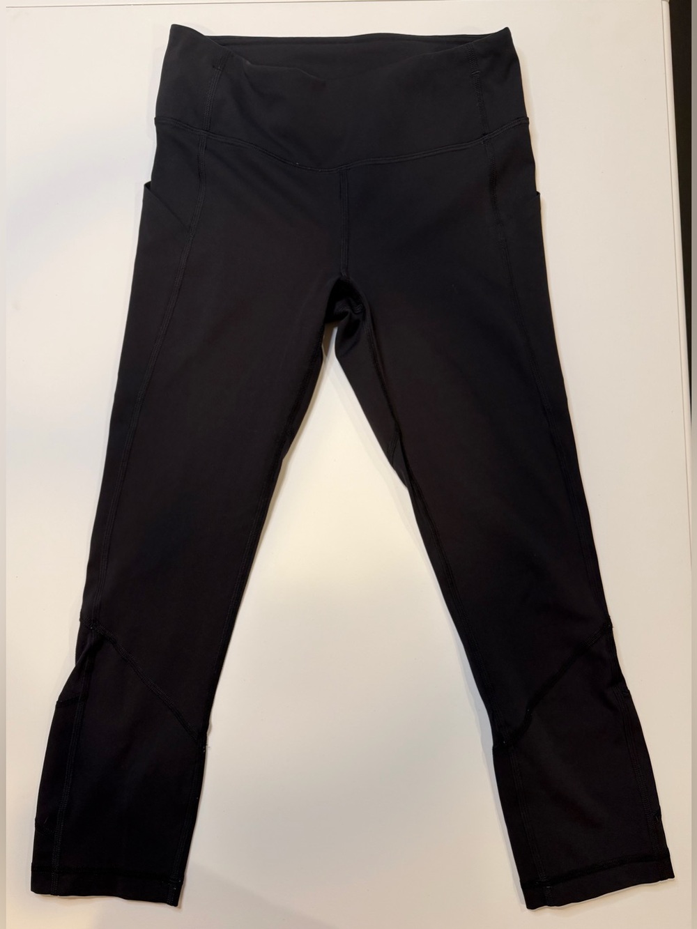 Lululemon Pace Rival Crop *Full-On Luxtreme 22"
Black Size 4 - Picture 1 of 6